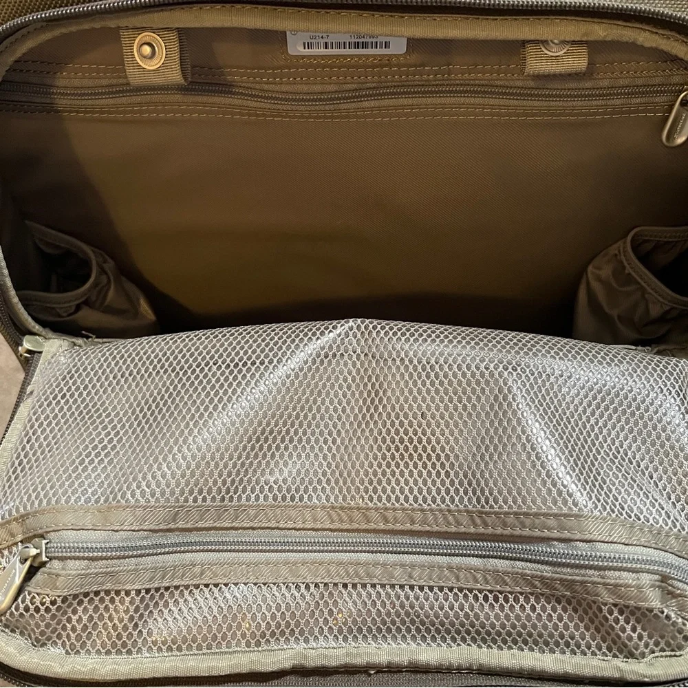 Briggs & Riley Men's Briefcase in Olive